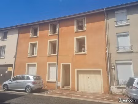 immeuble de rapport centre-ville chazelles-sur-lyon | 200 m² | 3 lots loués 17 000 /an