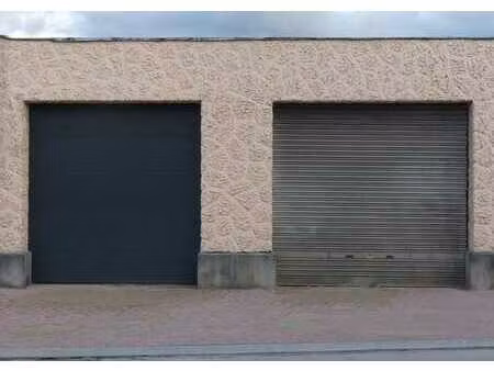 garage/entrepôt à louer - 75 m²