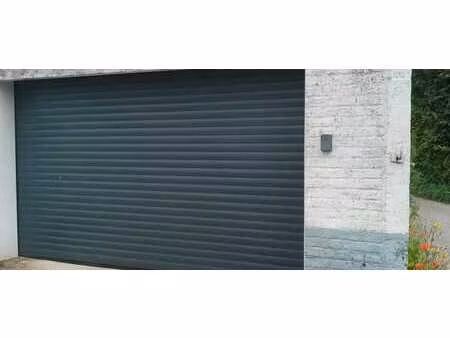 garage box à louer à lasne