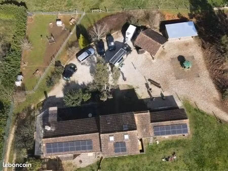 longere rénovée en pierre du pays