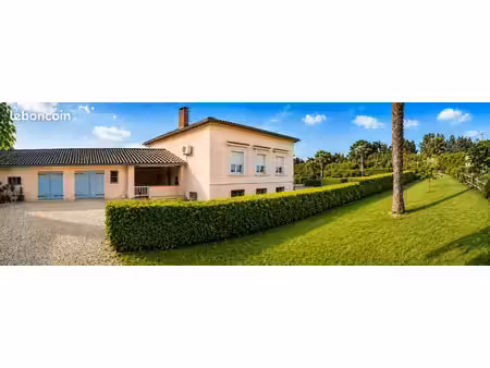 maison 155m2 - 10 pièces - 5500 m2 de terrain montauban