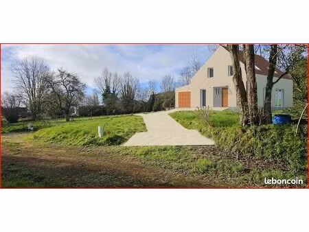 permis de construire accordé  terrain viabilisé 1027m² (tout à l'égout  edf  eau  borné  p