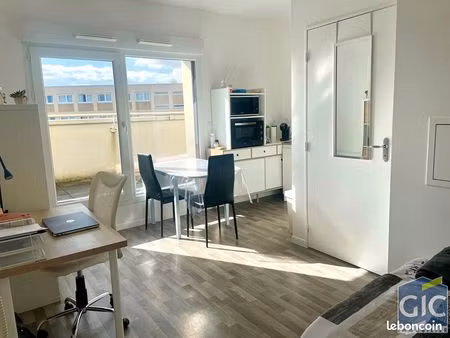 studio 1 pièce 22 m²