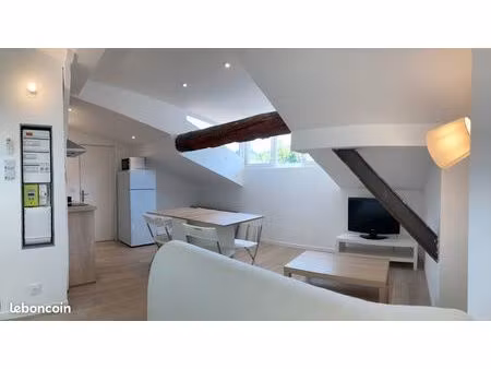 superbe studio climatisé et rénové à neuf - plein centre