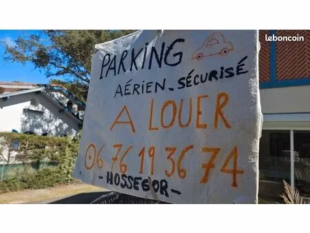 a louer un emplacement de parking aérien mais privé  hossegor centre-ville
