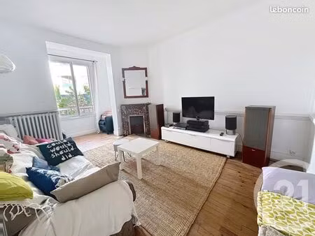 maison 6 pièces 165 m²
