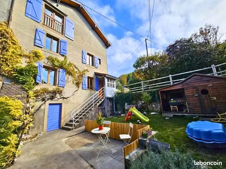 a louer - maison de village meublée avec jardinet - lugrin