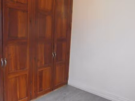 location maison de ville