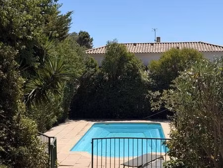 villa 4 pièces 114 m²