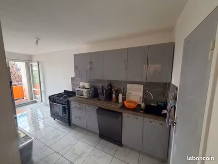 appartement f4 de 76 m² – clermont-ferrand (63100) – résidence avec ascenseur – parking – 