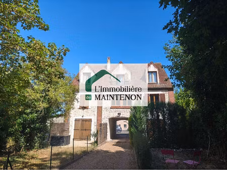 appartement f3 72 m² duplex maintenon centre ville gare et commeces a pied