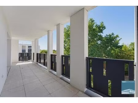 dernier étage : t4 avec grande loggia et suite parentale