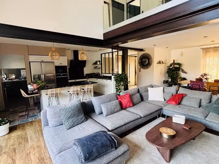 maison rénovée esprit loft avec piscine – castres quartier rey