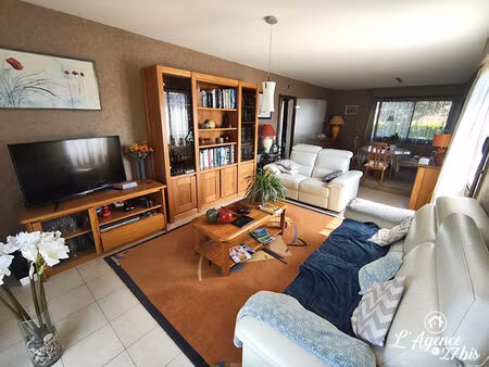 chauray  secteur chaban - maison familiale  6 chambres