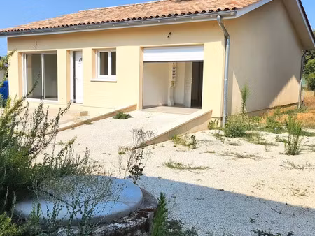 location maison 4 pièces 82 m² à mouliets-et-villemartin (33350)  700 €