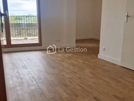 appartement studio saint-cyr-l'école