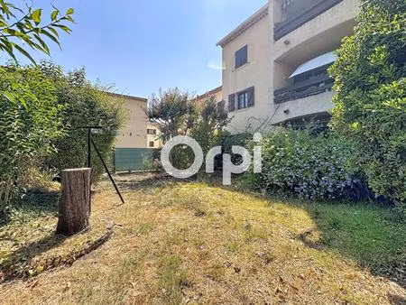 rare au muy (83490) – grand 3 pièces de 75 m² en rez-de-jardin à rénover entièrement avec 