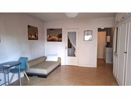 vente studio paris 18eme arrondissement  32m² 1 pièce 299 990€ avec balcon