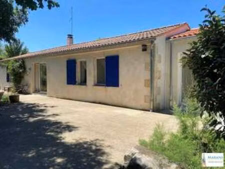 vente maison au poiré-sur-velluire (85770) : à vendre / 114m² le poiré-sur-velluire