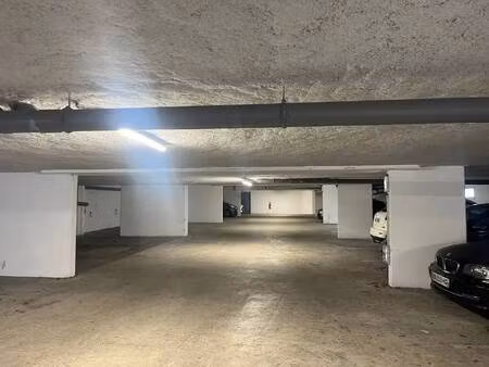 parking à louer