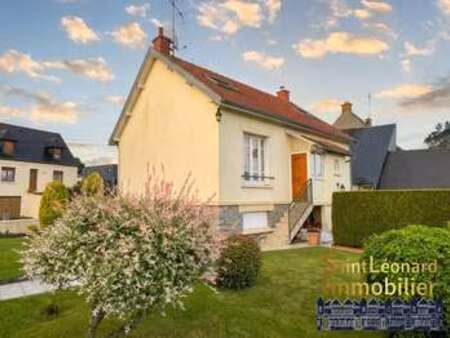 vente maison à fougères (35300) : à vendre / 90m² fougères