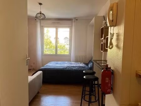 studio meublé