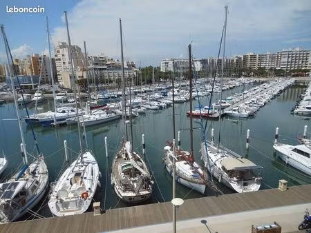 loue appartement f2 à carrnon