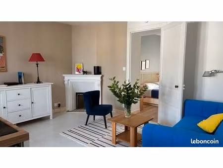 rare : location à l’année d’un joli 2 pièces en hypercentre