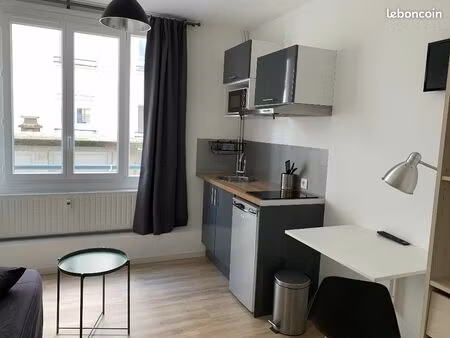 studio 1 pièce 13 m²