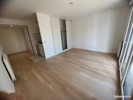 loue studio 29 m2 à rueil malmaison