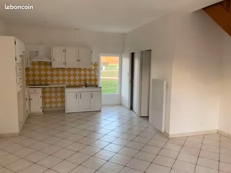 appartement t4 dans longère proche joigny & charny
