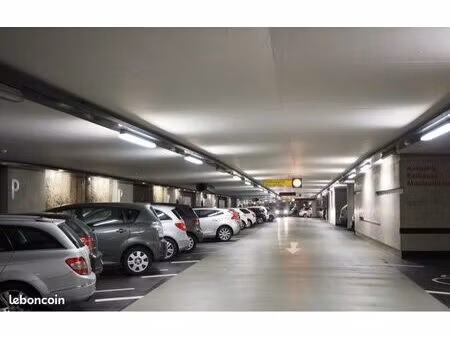 location place de parking - 500m gare rer neuilly plaisance