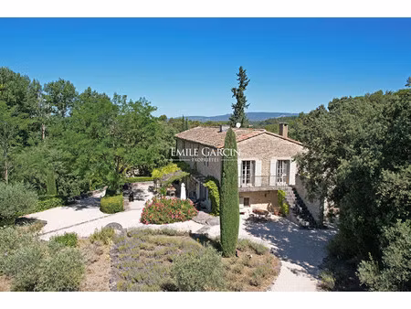 maison de luxe à vendre à ménerbes