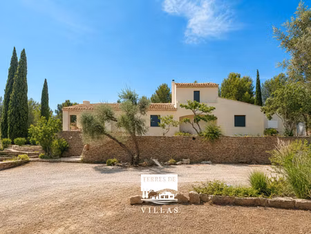 villa de luxe à vendre à la cadière-d'azur