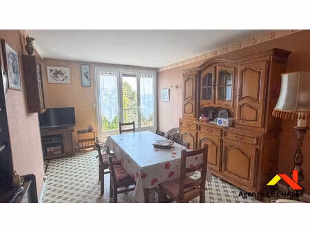 appartement 4 pièces de 65 m² avec box et cave- possibilité de créer une 3ème chambre -abl
