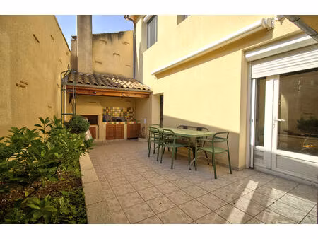 agen - maison de ville de 95m² avec 4 chambres  cour intérieure et garage.