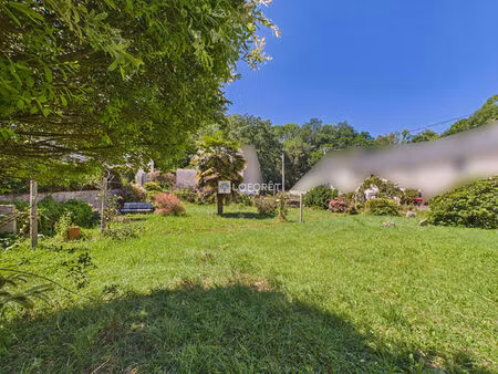 terrain chateaulin 386 m2