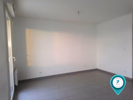 caen beaulieu studio de 24.82m² avec balcon et parking privatif en sous-sol