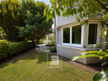 location meublée appartement 1 pièce 34 m² à saint-cloud (92210)  1 200 €
