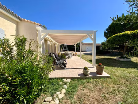vente maison 5 pièces 170 m² saint-simon-de-bordes (17500)