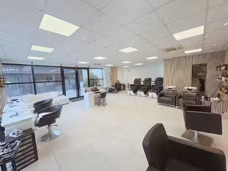 vente fonds de commerce  121.00m²  pontault