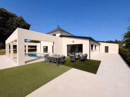 vente maison à forcé (53260) : à vendre / 241m² forcé