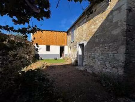 location maison à saumur (49400) : à louer / 48m² saumur
