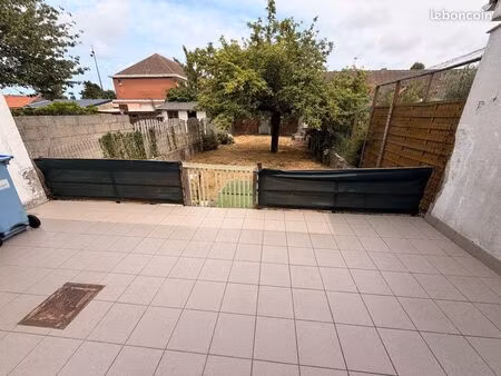 maison de ville 6 pièces 82 m²