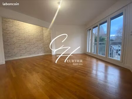 appartement 2 pièces 52 m²