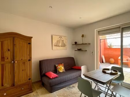 location studio meublé