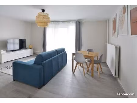 studio meublé 32 m² – centre-ville d’évry – gare à 5 min