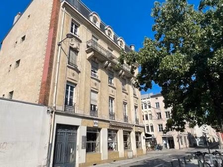 appartement 3 pièces 57 m²