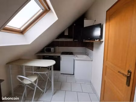 studio meublé tout compris (eau / électricité /wifi)