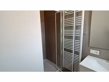 très bel appartement 75m² t3 s/s travaux sur maison de ville